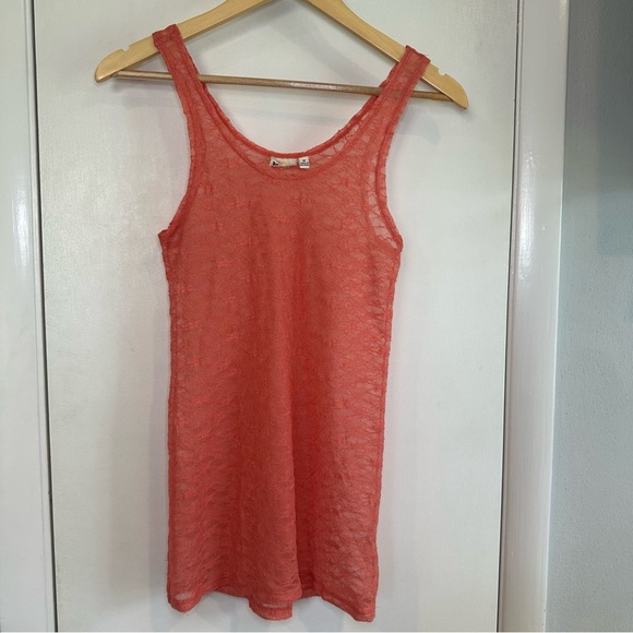 Mudd Y2K Lace Tank Top. Size: Medium. Color: Coral. - Picture 1 of 6